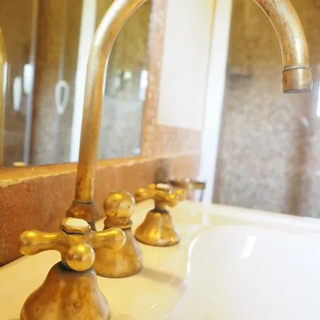 Bed and breakfast Antica Dimora Di Val Regina