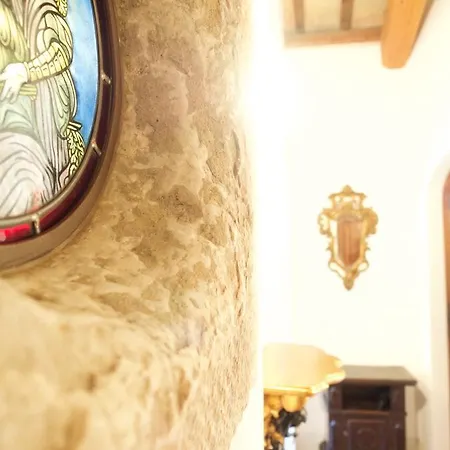 Nocleg ze śniadaniem Antica Dimora Di Val Regina *